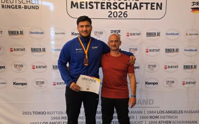 Aram Shikho erkämpft sich die Bronzemedaille bei den Deutschen Ringermeisterschaften der Männer